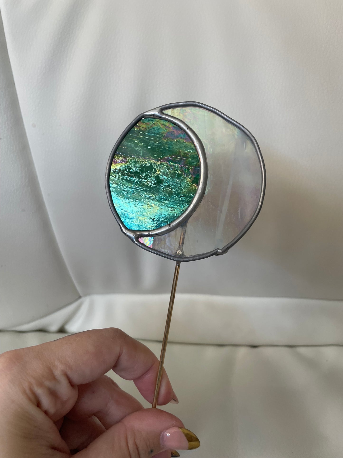 Green and iridescent Moon plant stake