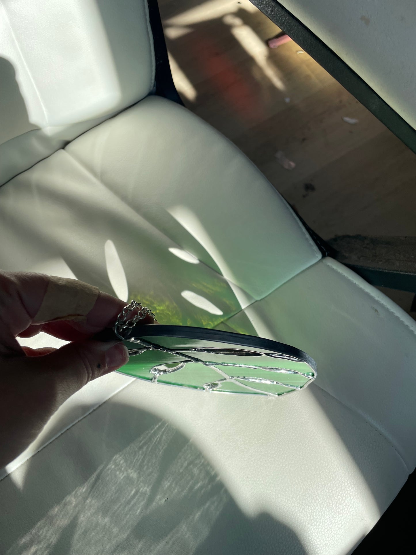 Swirled green monstera leaf