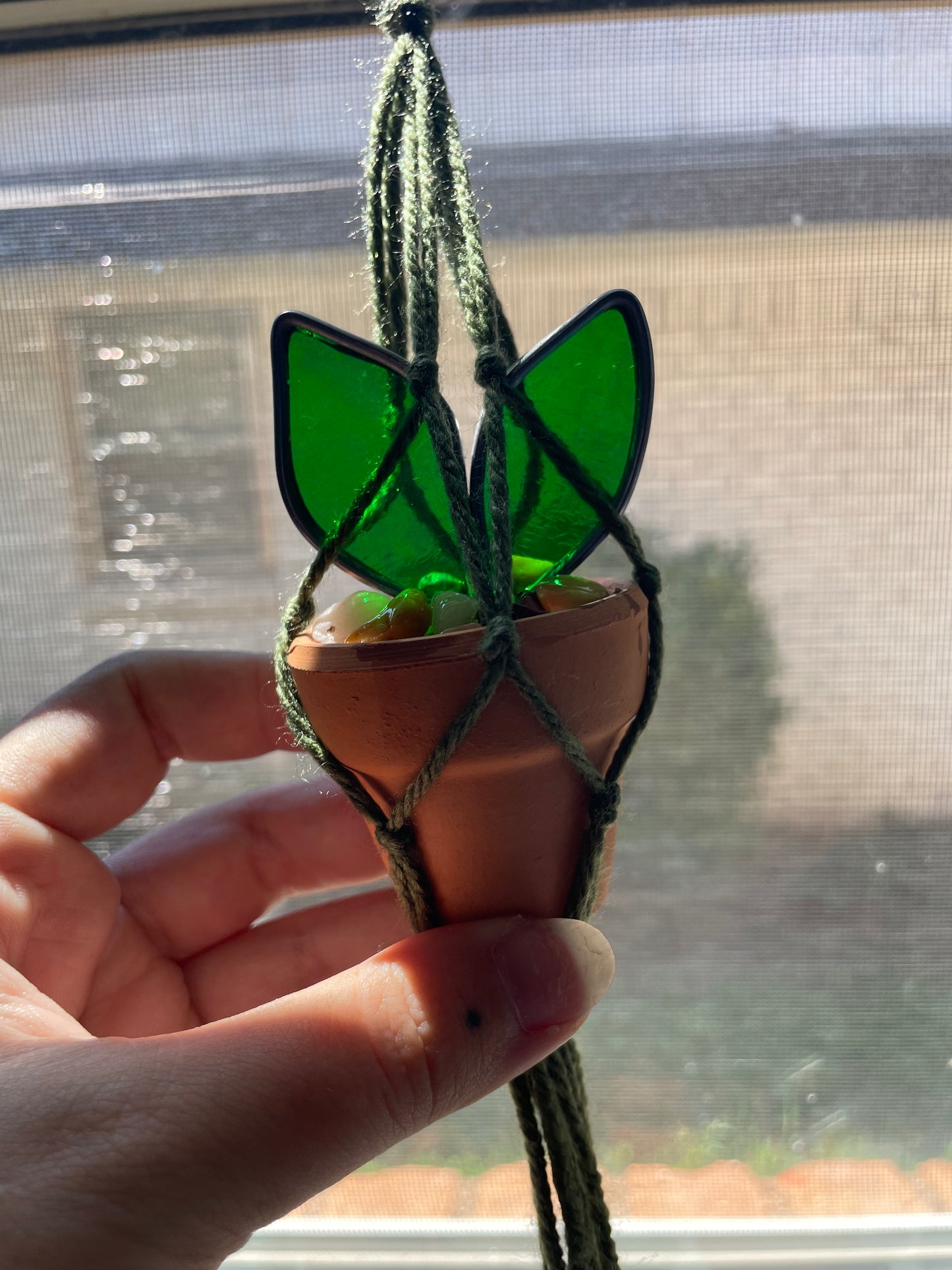 1.5” potted plant hanger w green string